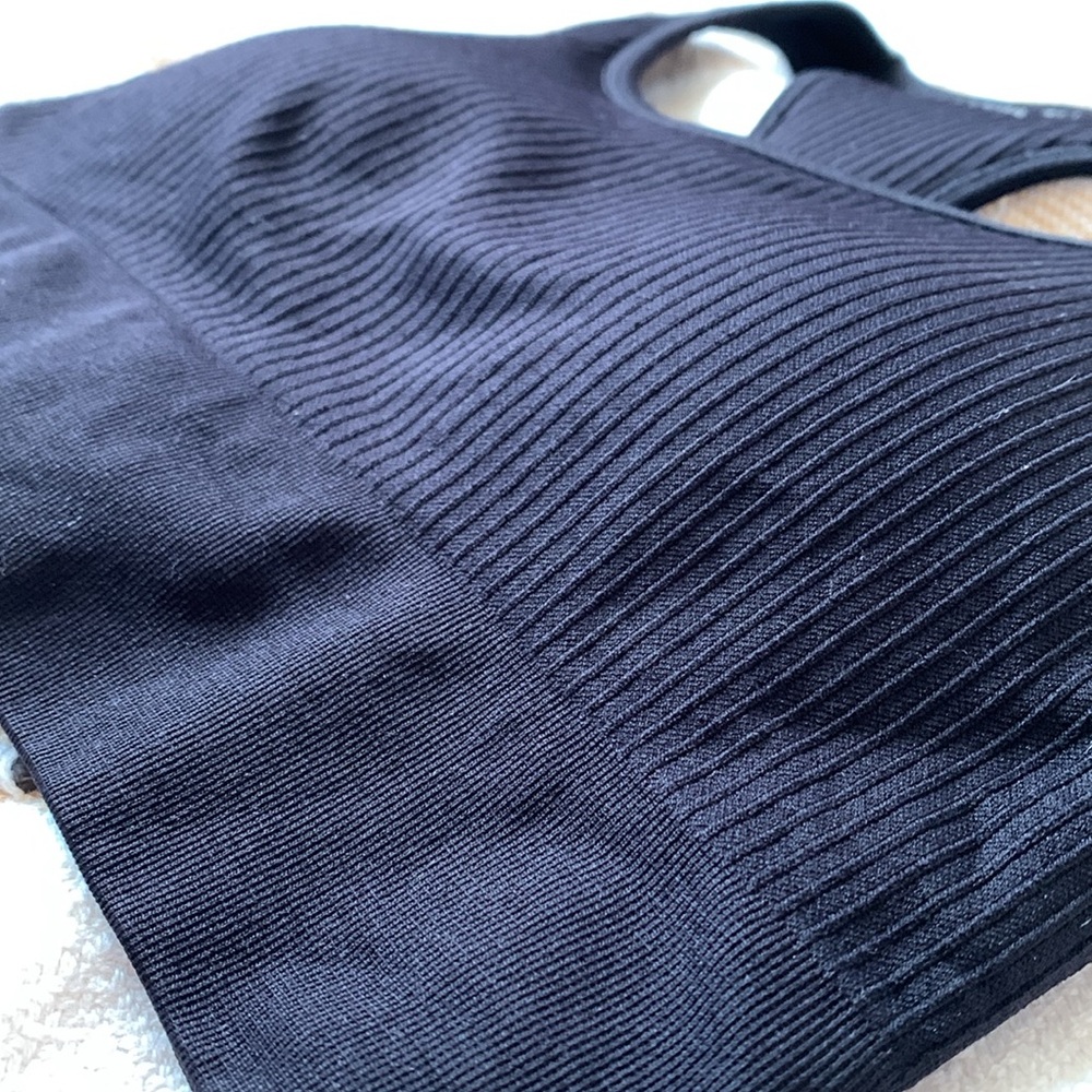 H&M Ribbed Racerback Bra in Black Size Small - Picture 6 of 12